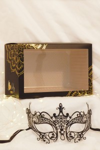 Maschera veneziana Lucia nera con strass